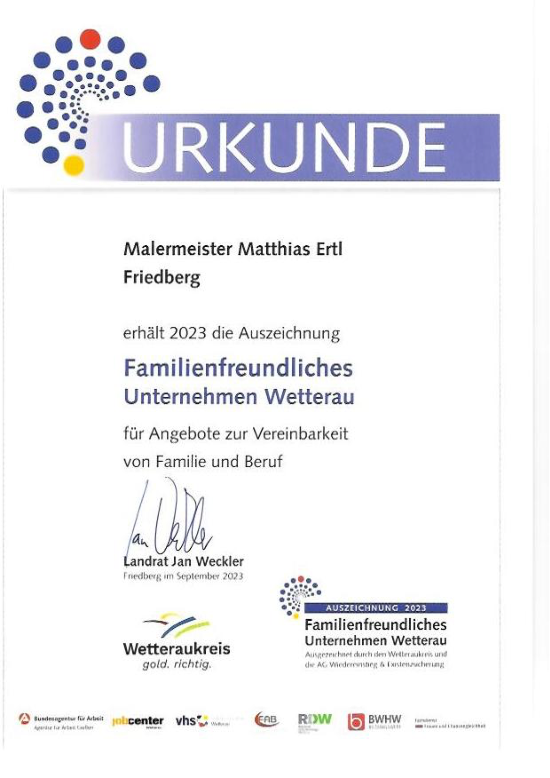 Urkunde für Malermeister Matthias Ertl, Friedberg – Auszeichnung 2023 als familienfreundliches Unternehmen Wetterau für Teamkultur und Vereinbarkeit von Familie und Beruf.